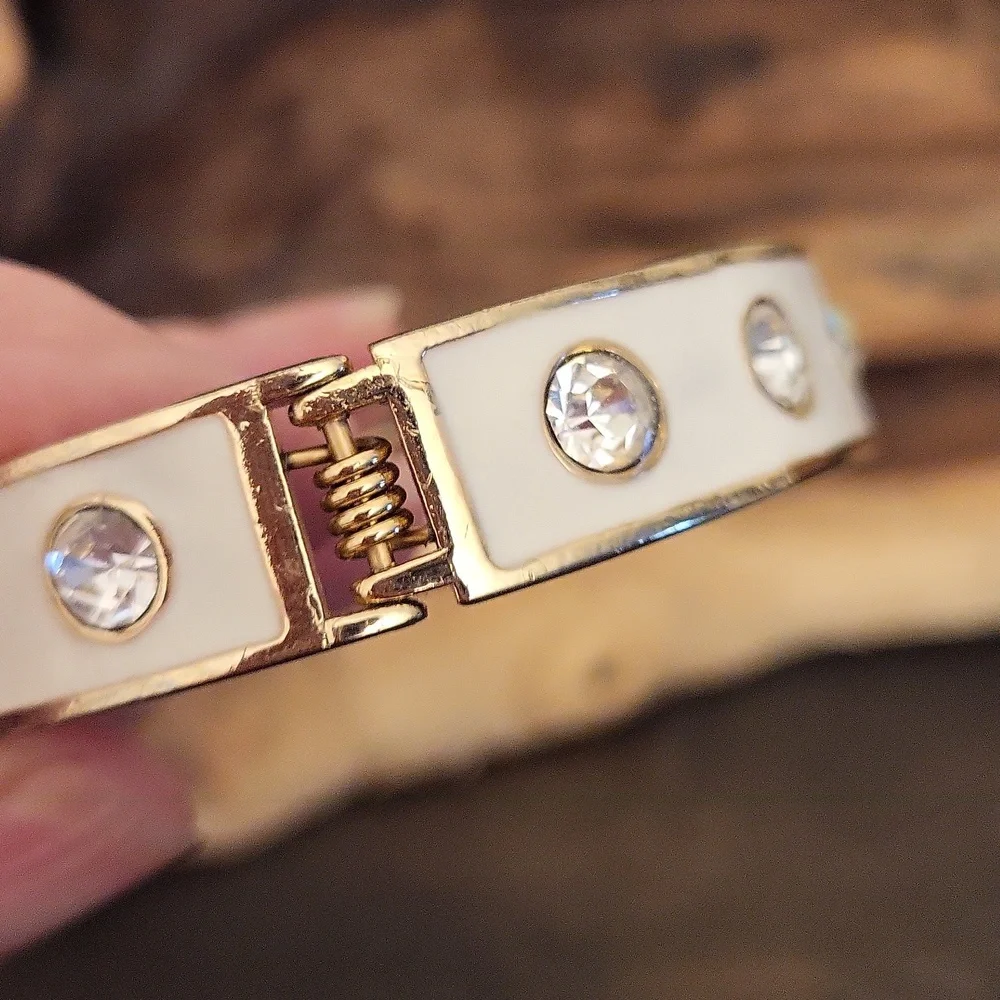 Oval Rhinestone Hinge Bangle Bracelet